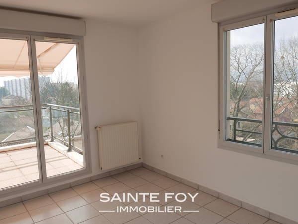 17239 image7 - Sainte Foy Immobilier - Ce sont des agences immobilières dans l'Ouest Lyonnais spécialisées dans la location de maison ou d'appartement et la vente de propriété de prestige.