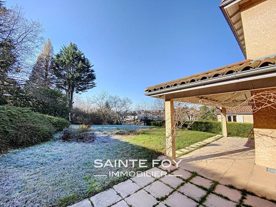 2019962 image1 - Sainte Foy Immobilier - Ce sont des agences immobilières dans l'Ouest Lyonnais spécialisées dans la location de maison ou d'appartement et la vente de propriété de prestige.