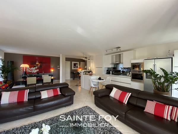 2019911 image4 - Sainte Foy Immobilier - Ce sont des agences immobilières dans l'Ouest Lyonnais spécialisées dans la location de maison ou d'appartement et la vente de propriété de prestige.