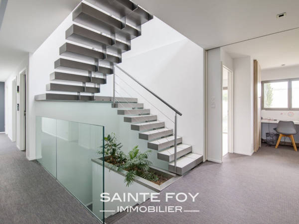 2019951 image4 - Sainte Foy Immobilier - Ce sont des agences immobilières dans l'Ouest Lyonnais spécialisées dans la location de maison ou d'appartement et la vente de propriété de prestige.