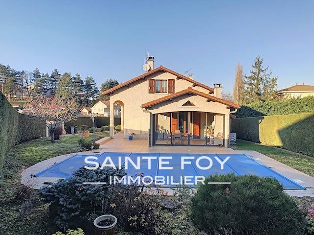 2019886 image1 - Sainte Foy Immobilier - Ce sont des agences immobilières dans l'Ouest Lyonnais spécialisées dans la location de maison ou d'appartement et la vente de propriété de prestige.