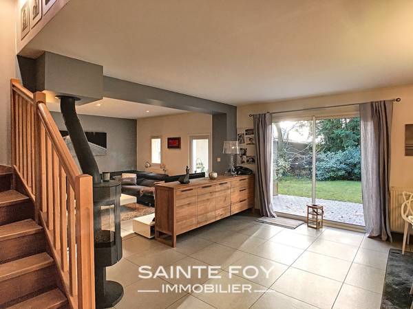 2019865 image2 - Sainte Foy Immobilier - Ce sont des agences immobilières dans l'Ouest Lyonnais spécialisées dans la location de maison ou d'appartement et la vente de propriété de prestige.