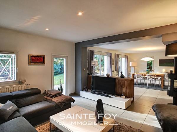 2019865 image3 - Sainte Foy Immobilier - Ce sont des agences immobilières dans l'Ouest Lyonnais spécialisées dans la location de maison ou d'appartement et la vente de propriété de prestige.