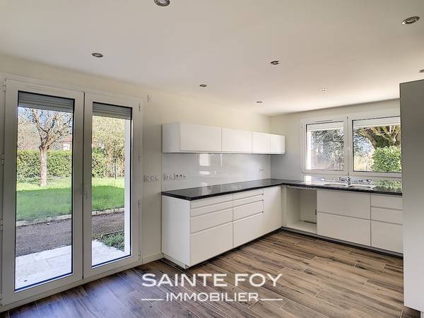 2019956 image2 - Sainte Foy Immobilier - Ce sont des agences immobilières dans l'Ouest Lyonnais spécialisées dans la location de maison ou d'appartement et la vente de propriété de prestige.