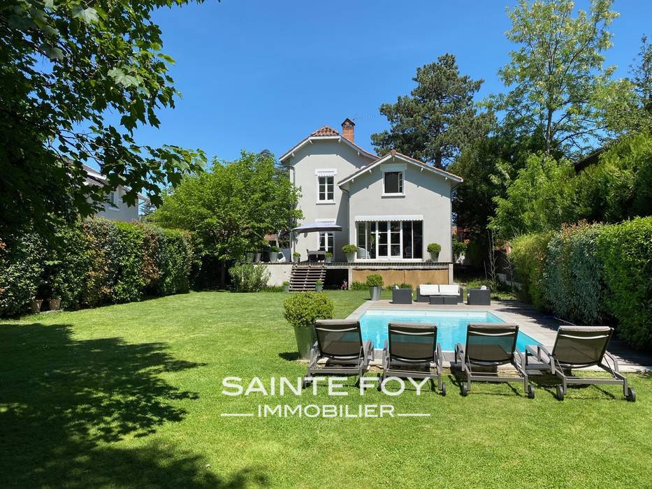2019989 image1 - Sainte Foy Immobilier - Ce sont des agences immobilières dans l'Ouest Lyonnais spécialisées dans la location de maison ou d'appartement et la vente de propriété de prestige.
