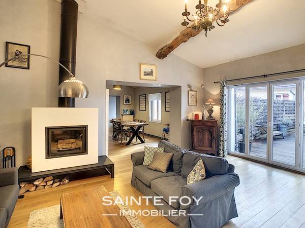 2020024 image2 - Sainte Foy Immobilier - Ce sont des agences immobilières dans l'Ouest Lyonnais spécialisées dans la location de maison ou d'appartement et la vente de propriété de prestige.