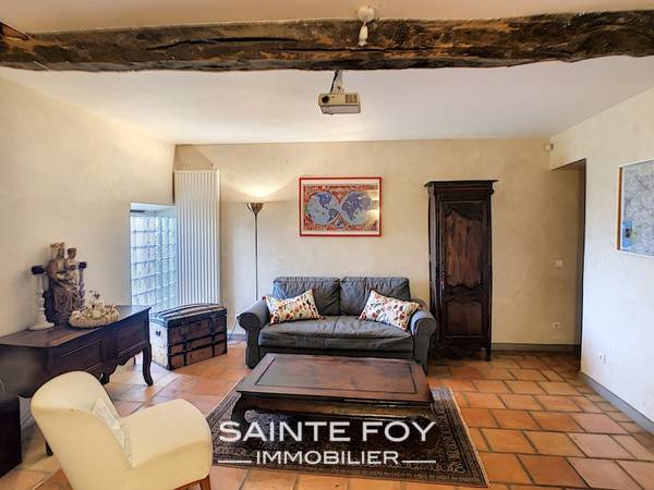 2020024 image3 - Sainte Foy Immobilier - Ce sont des agences immobilières dans l'Ouest Lyonnais spécialisées dans la location de maison ou d'appartement et la vente de propriété de prestige.
