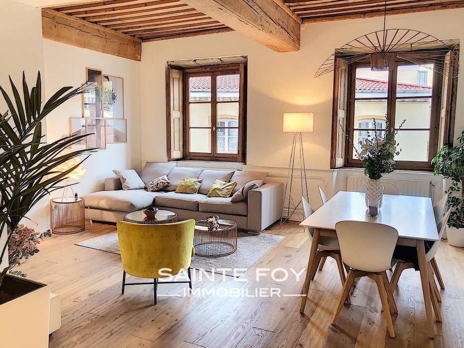 2020043 image1 - Sainte Foy Immobilier - Ce sont des agences immobilières dans l'Ouest Lyonnais spécialisées dans la location de maison ou d'appartement et la vente de propriété de prestige.