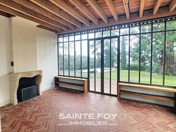 2020040 image5 - Sainte Foy Immobilier - Ce sont des agences immobilières dans l'Ouest Lyonnais spécialisées dans la location de maison ou d'appartement et la vente de propriété de prestige.