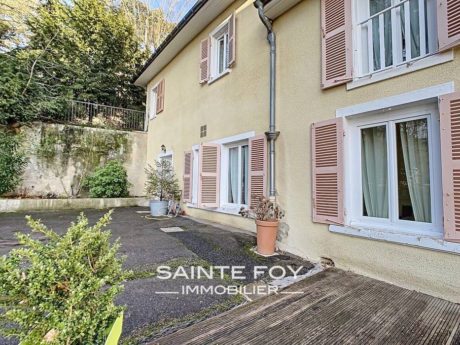 2020071 image1 - Sainte Foy Immobilier - Ce sont des agences immobilières dans l'Ouest Lyonnais spécialisées dans la location de maison ou d'appartement et la vente de propriété de prestige.