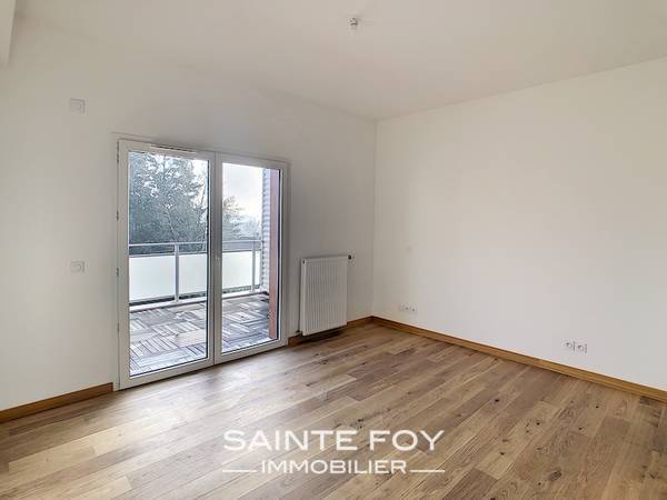 2020034 image4 - Sainte Foy Immobilier - Ce sont des agences immobilières dans l'Ouest Lyonnais spécialisées dans la location de maison ou d'appartement et la vente de propriété de prestige.
