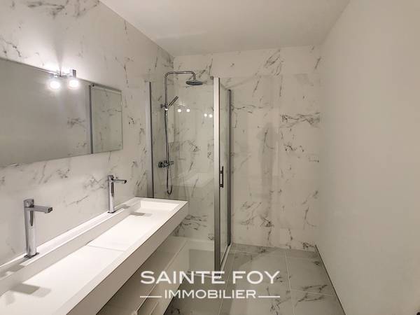2020034 image5 - Sainte Foy Immobilier - Ce sont des agences immobilières dans l'Ouest Lyonnais spécialisées dans la location de maison ou d'appartement et la vente de propriété de prestige.