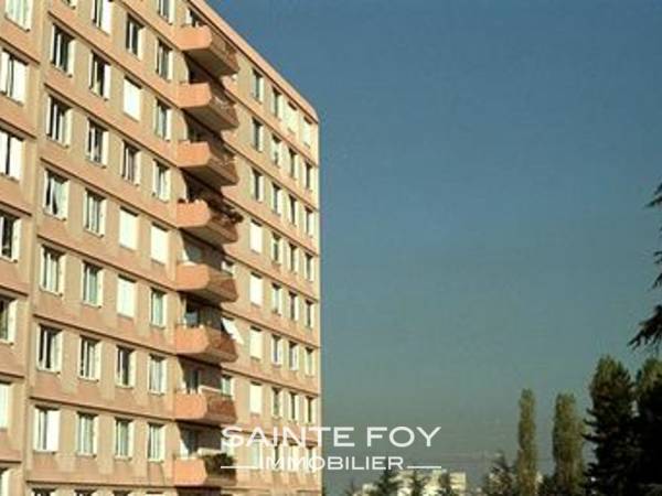 11788900000007 image9 - Sainte Foy Immobilier - Ce sont des agences immobilières dans l'Ouest Lyonnais spécialisées dans la location de maison ou d'appartement et la vente de propriété de prestige.