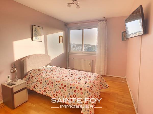 2019987 image5 - Sainte Foy Immobilier - Ce sont des agences immobilières dans l'Ouest Lyonnais spécialisées dans la location de maison ou d'appartement et la vente de propriété de prestige.