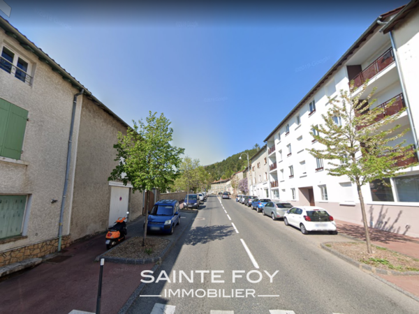 2020111 image2 - Sainte Foy Immobilier - Ce sont des agences immobilières dans l'Ouest Lyonnais spécialisées dans la location de maison ou d'appartement et la vente de propriété de prestige.