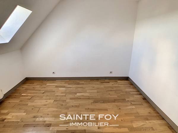 9275 image4 - Sainte Foy Immobilier - Ce sont des agences immobilières dans l'Ouest Lyonnais spécialisées dans la location de maison ou d'appartement et la vente de propriété de prestige.