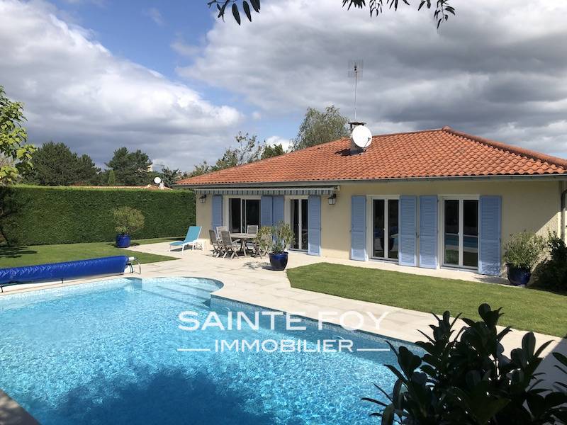 2020039 image1 - Sainte Foy Immobilier - Ce sont des agences immobilières dans l'Ouest Lyonnais spécialisées dans la location de maison ou d'appartement et la vente de propriété de prestige.