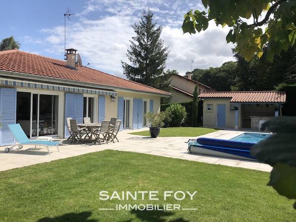 2020039 image4 - Sainte Foy Immobilier - Ce sont des agences immobilières dans l'Ouest Lyonnais spécialisées dans la location de maison ou d'appartement et la vente de propriété de prestige.
