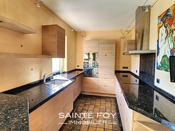 2020100 image5 - Sainte Foy Immobilier - Ce sont des agences immobilières dans l'Ouest Lyonnais spécialisées dans la location de maison ou d'appartement et la vente de propriété de prestige.