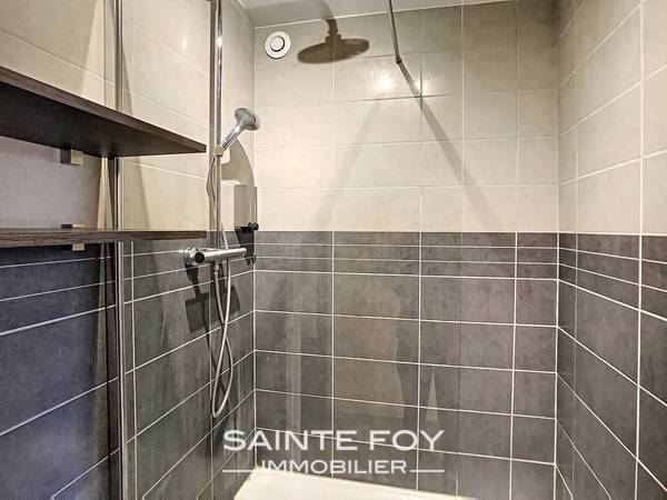 2020100 image9 - Sainte Foy Immobilier - Ce sont des agences immobilières dans l'Ouest Lyonnais spécialisées dans la location de maison ou d'appartement et la vente de propriété de prestige.