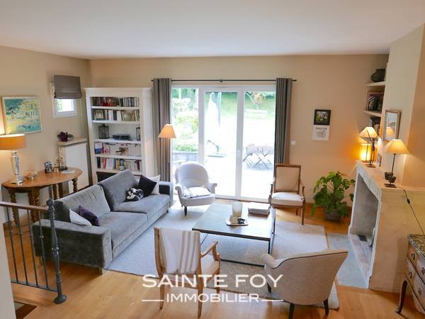 2020128 image3 - Sainte Foy Immobilier - Ce sont des agences immobilières dans l'Ouest Lyonnais spécialisées dans la location de maison ou d'appartement et la vente de propriété de prestige.