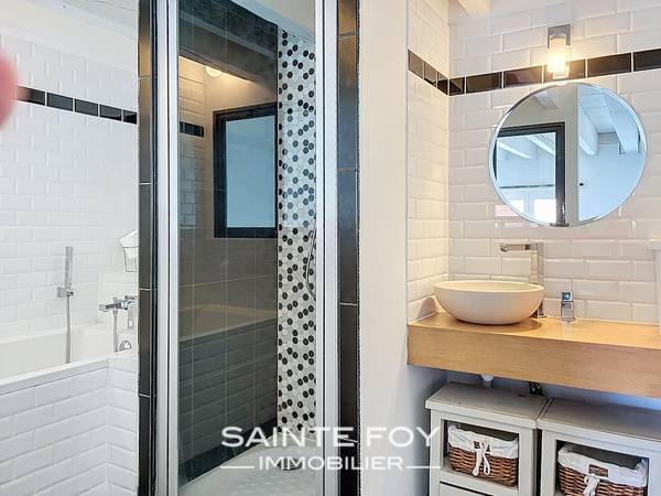 125991 image6 - Sainte Foy Immobilier - Ce sont des agences immobilières dans l'Ouest Lyonnais spécialisées dans la location de maison ou d'appartement et la vente de propriété de prestige.