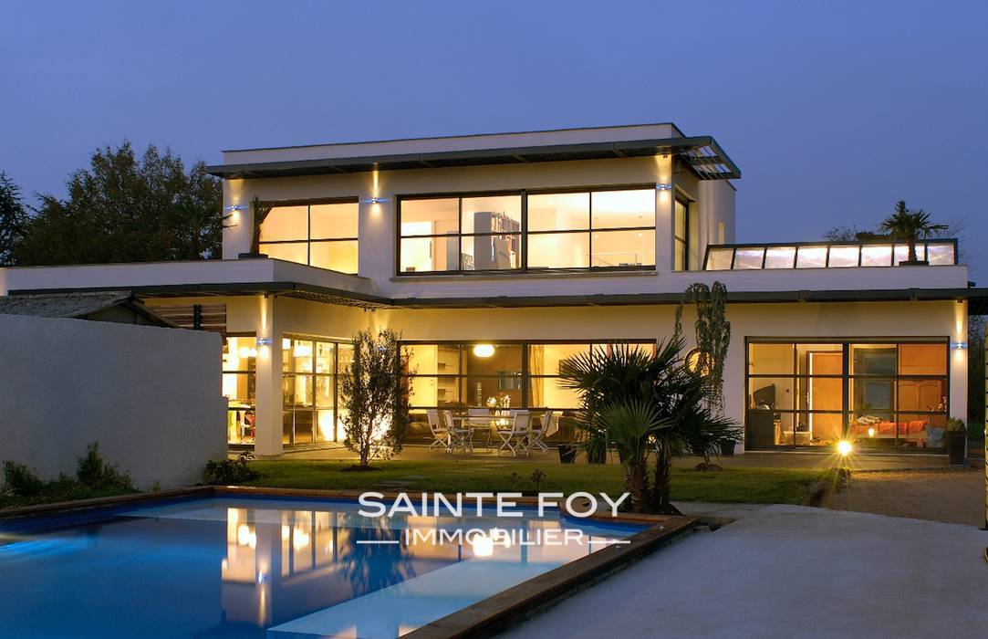 2020113 image1 - Sainte Foy Immobilier - Ce sont des agences immobilières dans l'Ouest Lyonnais spécialisées dans la location de maison ou d'appartement et la vente de propriété de prestige.