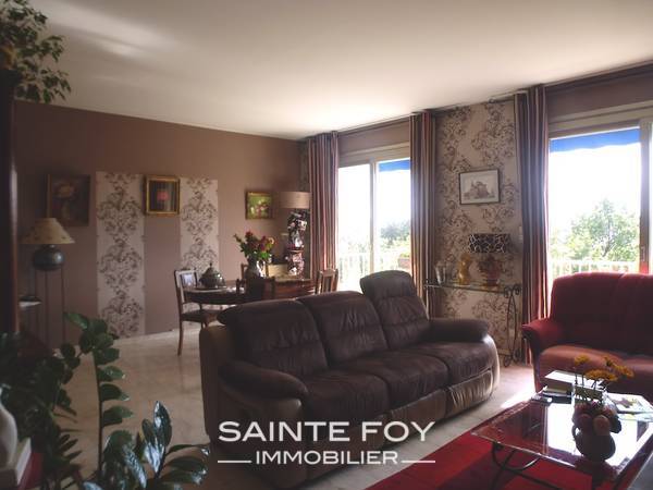 11263 image3 - Sainte Foy Immobilier - Ce sont des agences immobilières dans l'Ouest Lyonnais spécialisées dans la location de maison ou d'appartement et la vente de propriété de prestige.