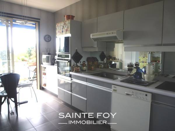 11263 image4 - Sainte Foy Immobilier - Ce sont des agences immobilières dans l'Ouest Lyonnais spécialisées dans la location de maison ou d'appartement et la vente de propriété de prestige.