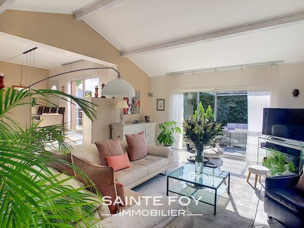 2019031 image4 - Sainte Foy Immobilier - Ce sont des agences immobilières dans l'Ouest Lyonnais spécialisées dans la location de maison ou d'appartement et la vente de propriété de prestige.