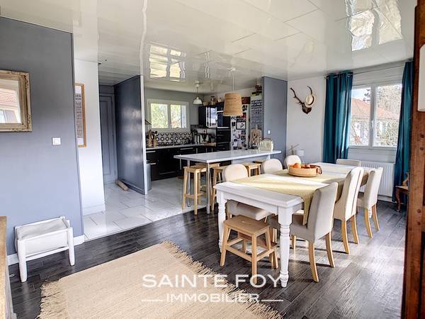 2020086 image2 - Sainte Foy Immobilier - Ce sont des agences immobilières dans l'Ouest Lyonnais spécialisées dans la location de maison ou d'appartement et la vente de propriété de prestige.