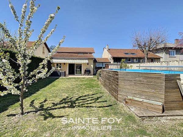 2020192 image9 - Sainte Foy Immobilier - Ce sont des agences immobilières dans l'Ouest Lyonnais spécialisées dans la location de maison ou d'appartement et la vente de propriété de prestige.