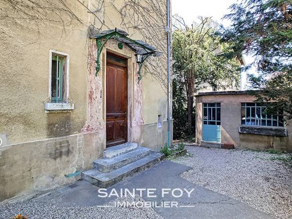 2020167 image9 - Sainte Foy Immobilier - Ce sont des agences immobilières dans l'Ouest Lyonnais spécialisées dans la location de maison ou d'appartement et la vente de propriété de prestige.