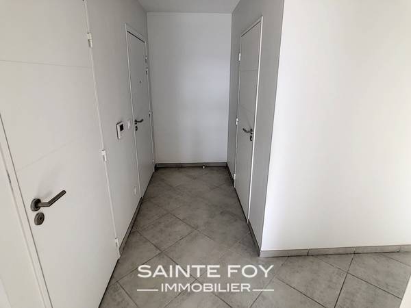 2020120 image2 - Sainte Foy Immobilier - Ce sont des agences immobilières dans l'Ouest Lyonnais spécialisées dans la location de maison ou d'appartement et la vente de propriété de prestige.