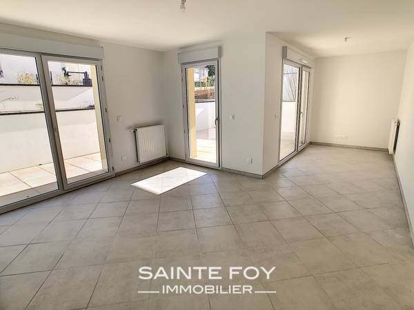 2020120 image3 - Sainte Foy Immobilier - Ce sont des agences immobilières dans l'Ouest Lyonnais spécialisées dans la location de maison ou d'appartement et la vente de propriété de prestige.