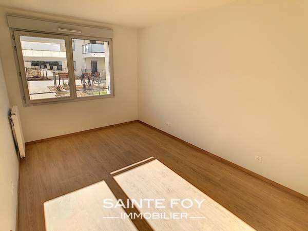 2020120 image5 - Sainte Foy Immobilier - Ce sont des agences immobilières dans l'Ouest Lyonnais spécialisées dans la location de maison ou d'appartement et la vente de propriété de prestige.