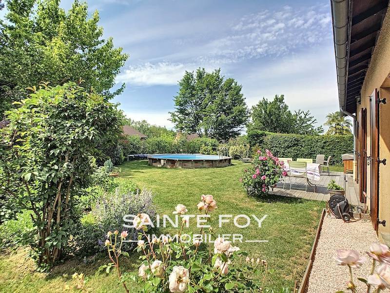 2020205 image1 - Sainte Foy Immobilier - Ce sont des agences immobilières dans l'Ouest Lyonnais spécialisées dans la location de maison ou d'appartement et la vente de propriété de prestige.