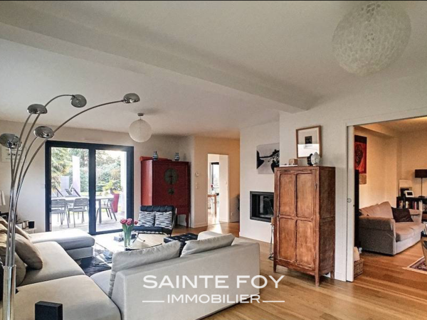 2020064 image3 - Sainte Foy Immobilier - Ce sont des agences immobilières dans l'Ouest Lyonnais spécialisées dans la location de maison ou d'appartement et la vente de propriété de prestige.