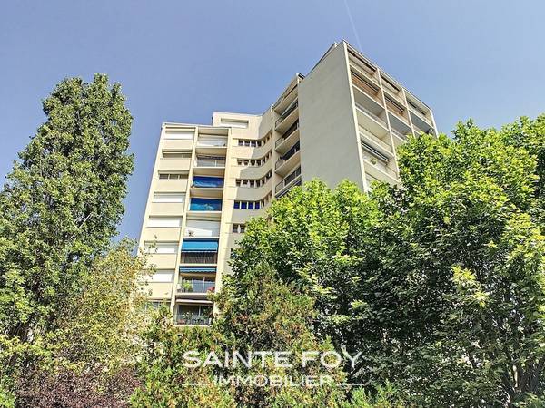 2020252 image8 - Sainte Foy Immobilier - Ce sont des agences immobilières dans l'Ouest Lyonnais spécialisées dans la location de maison ou d'appartement et la vente de propriété de prestige.