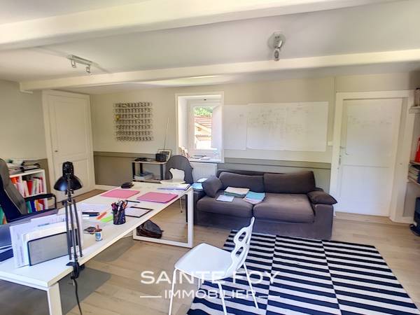 2020254 image9 - Sainte Foy Immobilier - Ce sont des agences immobilières dans l'Ouest Lyonnais spécialisées dans la location de maison ou d'appartement et la vente de propriété de prestige.