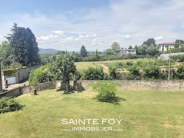 2020250 image8 - Sainte Foy Immobilier - Ce sont des agences immobilières dans l'Ouest Lyonnais spécialisées dans la location de maison ou d'appartement et la vente de propriété de prestige.