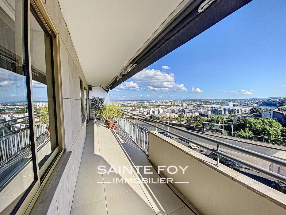 2020272 image1 - Sainte Foy Immobilier - Ce sont des agences immobilières dans l'Ouest Lyonnais spécialisées dans la location de maison ou d'appartement et la vente de propriété de prestige.