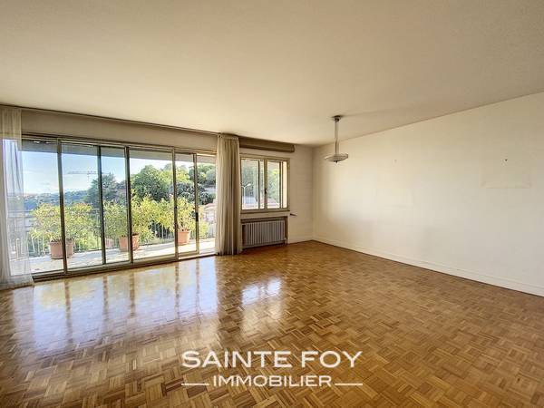 2020272 image3 - Sainte Foy Immobilier - Ce sont des agences immobilières dans l'Ouest Lyonnais spécialisées dans la location de maison ou d'appartement et la vente de propriété de prestige.