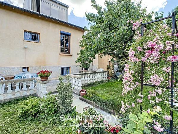 2020279 image2 - Sainte Foy Immobilier - Ce sont des agences immobilières dans l'Ouest Lyonnais spécialisées dans la location de maison ou d'appartement et la vente de propriété de prestige.