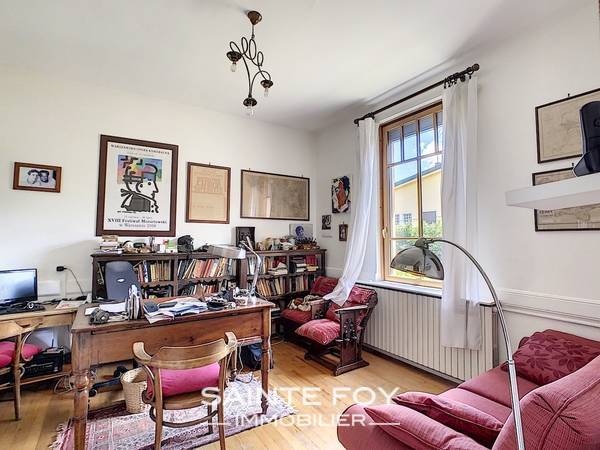 2020279 image6 - Sainte Foy Immobilier - Ce sont des agences immobilières dans l'Ouest Lyonnais spécialisées dans la location de maison ou d'appartement et la vente de propriété de prestige.