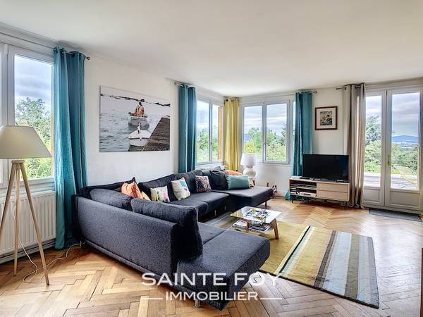 2020207 image2 - Sainte Foy Immobilier - Ce sont des agences immobilières dans l'Ouest Lyonnais spécialisées dans la location de maison ou d'appartement et la vente de propriété de prestige.
