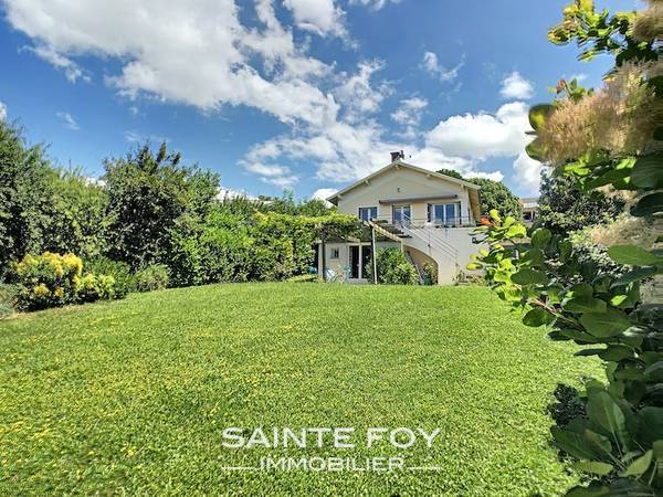 2020207 image9 - Sainte Foy Immobilier - Ce sont des agences immobilières dans l'Ouest Lyonnais spécialisées dans la location de maison ou d'appartement et la vente de propriété de prestige.