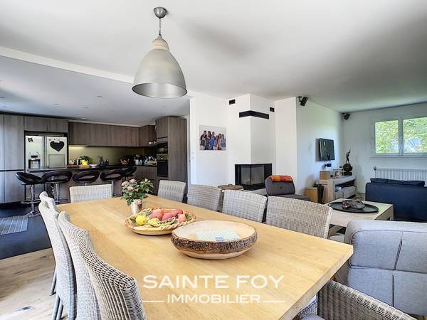 2020291 image3 - Sainte Foy Immobilier - Ce sont des agences immobilières dans l'Ouest Lyonnais spécialisées dans la location de maison ou d'appartement et la vente de propriété de prestige.