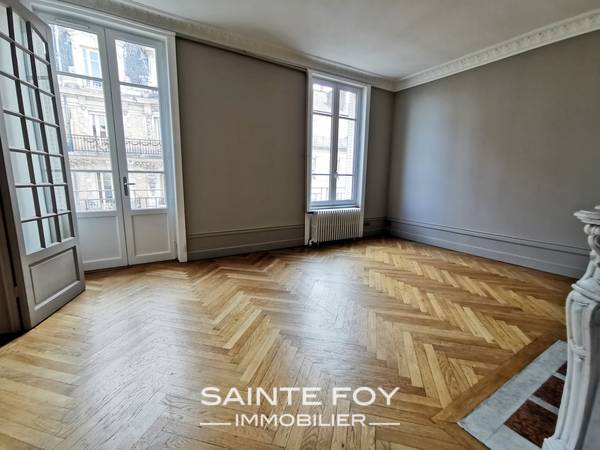 2020232 image2 - Sainte Foy Immobilier - Ce sont des agences immobilières dans l'Ouest Lyonnais spécialisées dans la location de maison ou d'appartement et la vente de propriété de prestige.