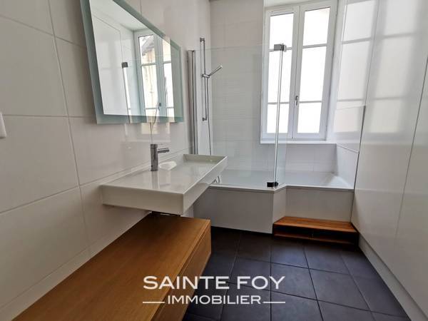 2020232 image5 - Sainte Foy Immobilier - Ce sont des agences immobilières dans l'Ouest Lyonnais spécialisées dans la location de maison ou d'appartement et la vente de propriété de prestige.